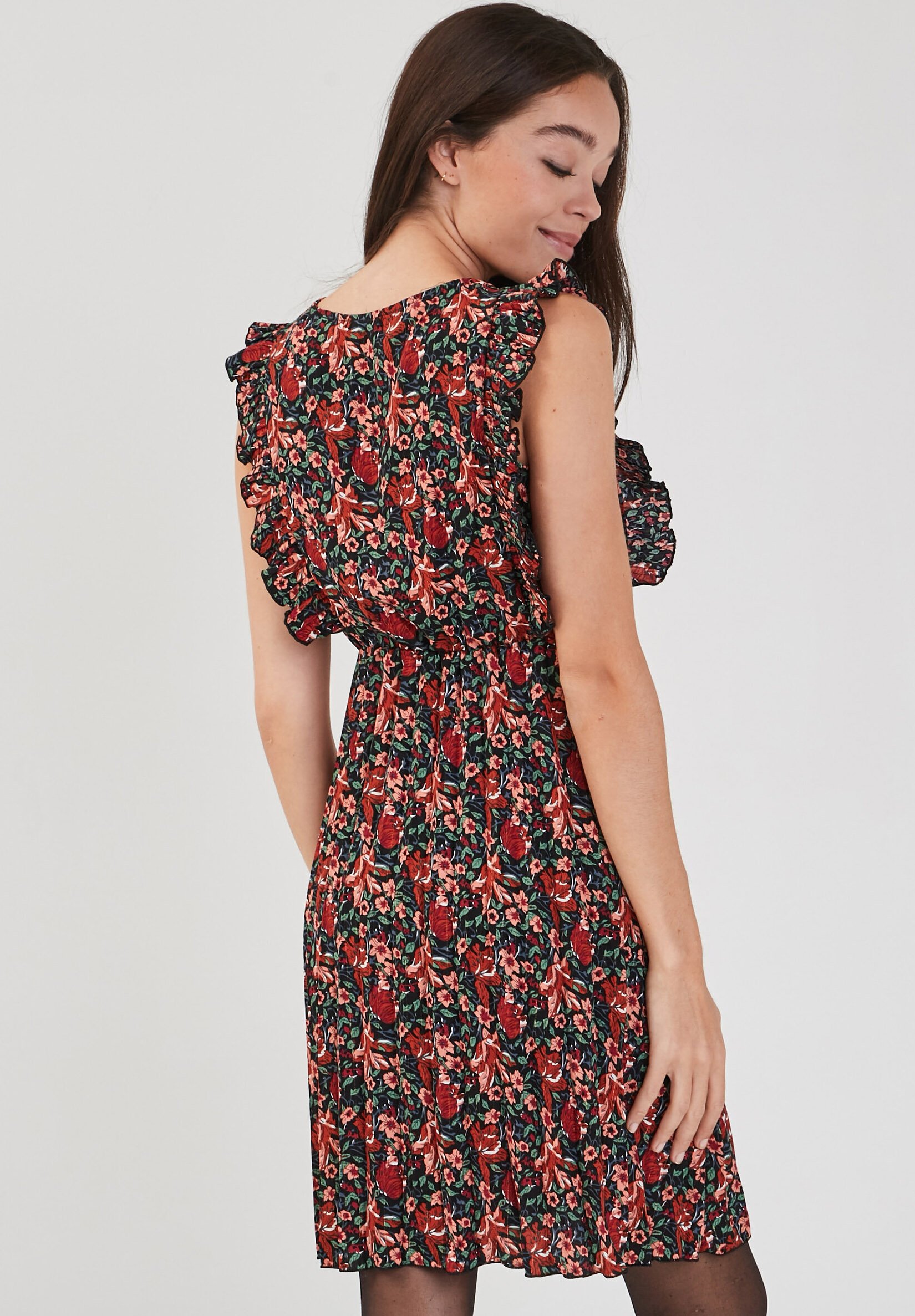 robe cache cache rouge