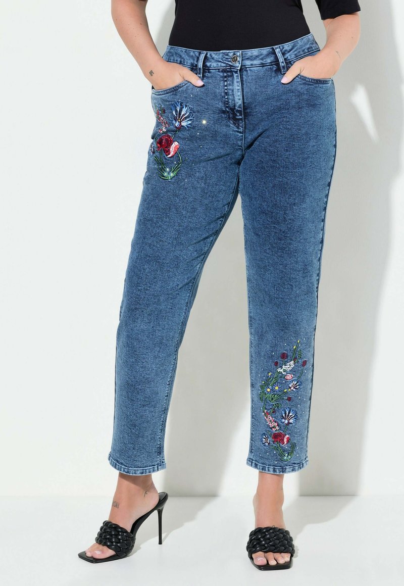 MIAMODA WITH FLORAL EMBROIDERY AND 5 POCKETS - Vaqueros mom - light blue