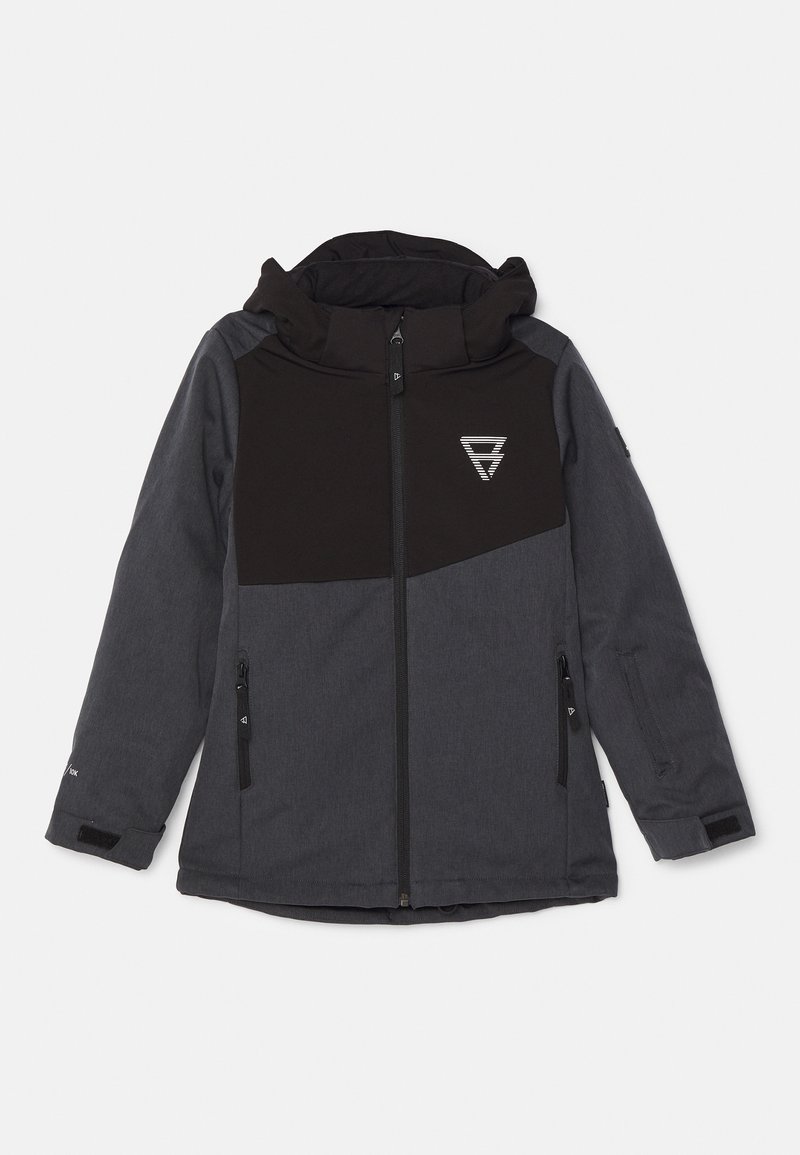 Veste de ski noire et gris foncé avec fermeture éclair, capuche, poches latérales et logo réfléchissant sur la poitrine. Tissu doux et texturé.