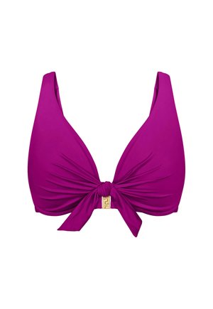 Lilla bikinioverdel med brede stropper og rynket front, knytt i en knute med en liten gullspenne i midten.