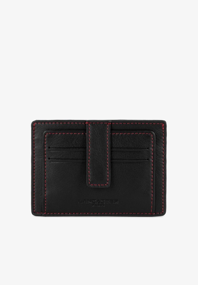 Zwarte leren kaarthouder met rode stiksels, een centrale sleuf voor gemakkelijke toegang en meerdere sleuven aan elke kant voor kaarten.