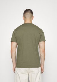 Pepe Jeans EGGO - Apdrukāts T-krekls - military green