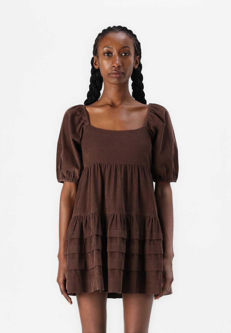 American Eagle PINTUCK FLIRTY MINI - Day dress - brown/light brown - Zalando