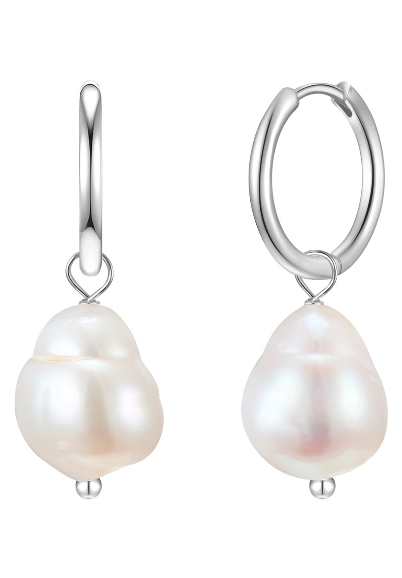 Sidabrinės auskarai žiedai su netaisyklingos formos, blizgančiomis baltomis perlomis, demonstruojančiomis lygų paviršių ir poliruotą apdailą.