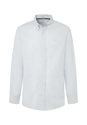 Svijetloplava košulja dugih rukava na dugmad izrađena od pamuka s uspravnim ovratnikom i suptilnim logotipom na prsima; sadrži bijele dugmadi.