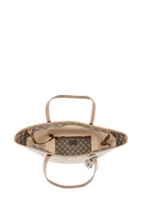 Torba na ramię wykonana z jasnego beżowego materiału syntetycznego, ozdobiona wzorem monogramu. Wnętrze wyłożone brązowym, teksturowanym materiałem oraz kieszonką na zamek.