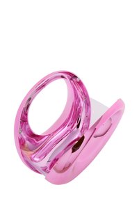 Translucent pink akryl design med glatte kurver og et hult centrum, med en blank finish og subtile metalliske accenter.