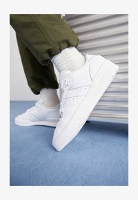 Valgt, ftwr white/ftwr white/ftwr white