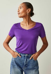 Next SLOUCH V NECK  - T-shirt basic - purple