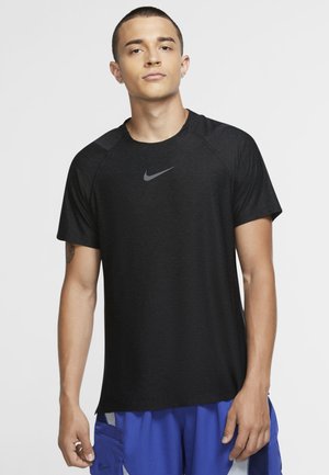 M SS NPC - T-shirt con stampa - black/htr/iron grey