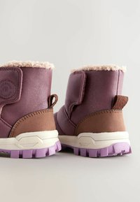 Miniaturna slika 4