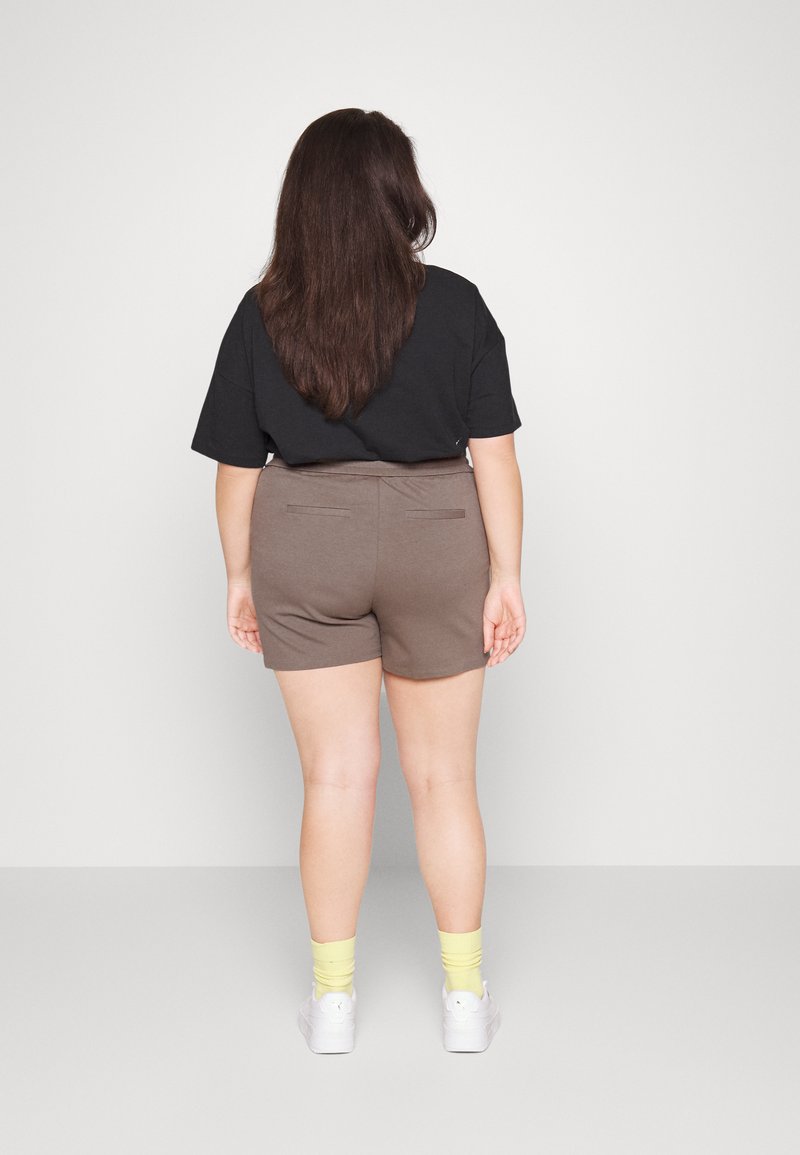 Damen Chinos | Vero Moda Curve VMEVA RUFFLE Shorts bungee/khaki - RU03085 Damen Chinos | Vero Moda Curve VMEVA RUFFLE Shorts bungee/khaki - RU03085