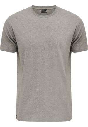 Grijze ronde hals T-shirt gemaakt van een zachte katoenmix. Korte mouwen, losse fit, eenvoudig ontwerp en een klein rood logo aan de zoom.