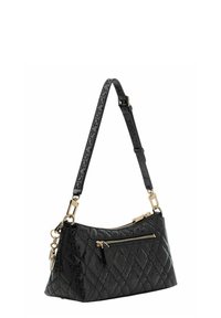 Sac à main noir matelassé avec garnitures en métal doré, une bandoulière réglable et deux compartiments zippés. Matériau texturé avec motif de logo.