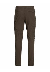 Bruine cargo pants met een slim fit, voorzien van twee zijzakken en twee achterzakken, gemaakt van een lichtgewicht katoenstof.