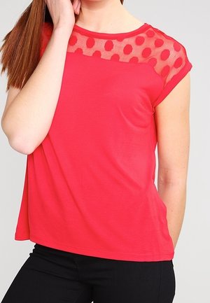 T-shirt z nadrukiem