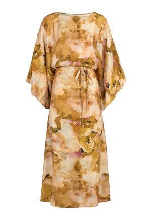 Fließendes midikleid mit weiten Ärmeln, beige-braun-rosa abstraktem Aquarelldruck und passendem Stoffgürtel in der Taille.