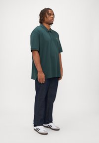 Lyle & Scott PLAIN - Polo - teal