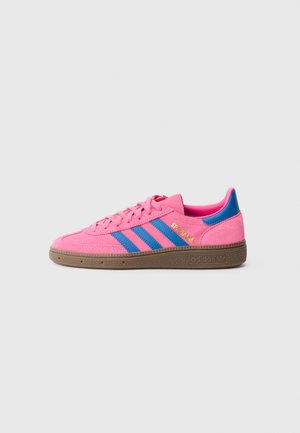 HANDBALL SPEZIAL UNISEX - Baskets basses - shock pink/dark marine/gum