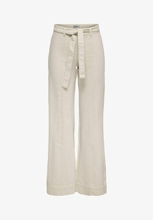 Pantalon beige taille haute à jambes larges avec une ceinture en tissu nouée à la taille, des passants de ceinture et des coutures apparentes sur le devant.