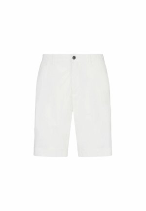 Weiße Baumwollshorts mit geradem Schnitt, frontaler Knopfverschluss und Seitentaschen; glatte Textur und umgeschlagenes Saumdetail.