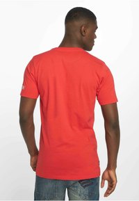 Rocawear T-shirts med print - red