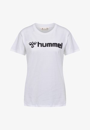 Hvid bomulds T-shirt med korte ærmer. Har et sort "hummel" logo og grafisk design på fronten. Rund hals.
