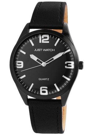 Schwarze Quarzuhr mit einem runden Gehäuse, weißen arabischen Ziffern und silbernen Zeigern. Schwarzes Lederarmband mit einer glatten Textur. Minimalistisches Design.