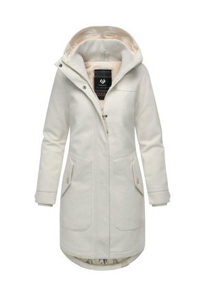 Jasnoszary, do kolan sięgający płaszcz wykonany z miękkiego materiału. Posiada kaptur, dwie przednie kieszenie oraz subtelną podszewkę w wzory widoczną przy kołnierzu.