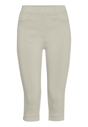 Lyse beige slim fit korte bukser med forlommer og subtile syningsdetaljer, der slutter lige under knæet.