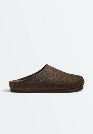 OYSHO, FELT MULE CLOGS - Mules - brown