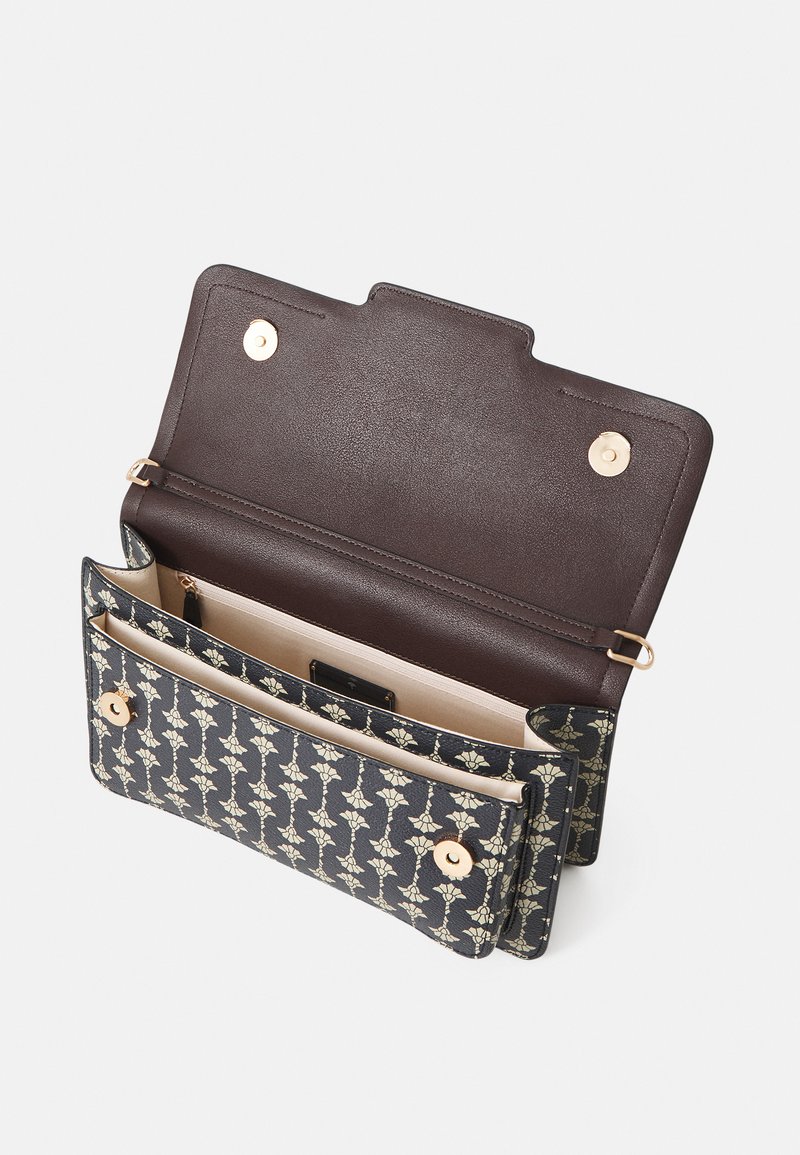 Borsa A Tracolla JOOP! Collana Cloe – Blu Scuro, In Poliuretano, Con Tracolla Regolabile, Tasche Interne E Dettagli Oro