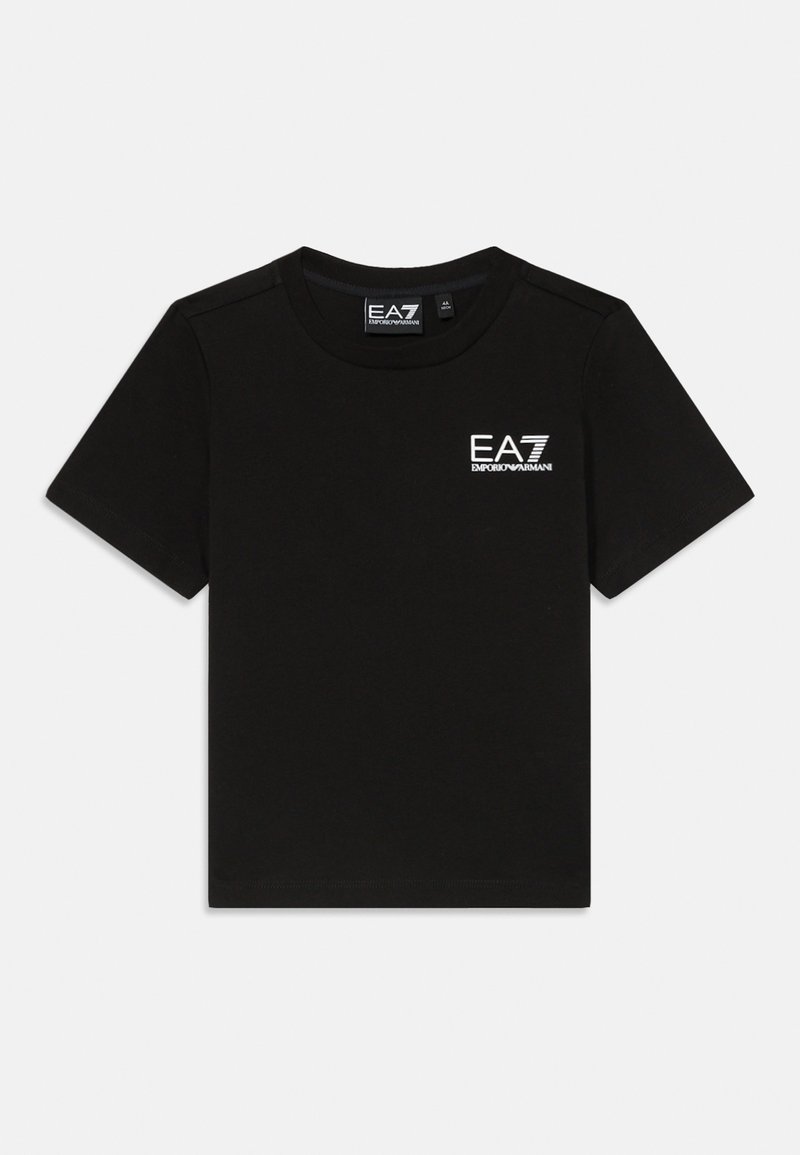 Čierne tričko s krátkym rukávom vyrobené z bavlny, s malým bielym logom EA7 Emporio Armani na hrudi a štýlom s kruhovým výstrihom.