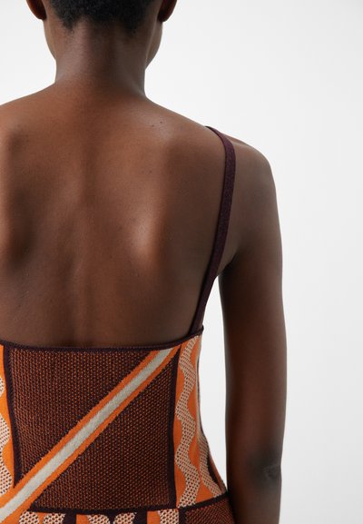 Ahluwalia TAFII DRESS - Φόρεμα σε ίσια γραμμή - red/orange