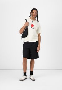 Jack & Jones - JJWOLFIE 5 PACK - Trükipildiga T-särk - skywar/chicory/bluenights/white/antique Väikepilt 1