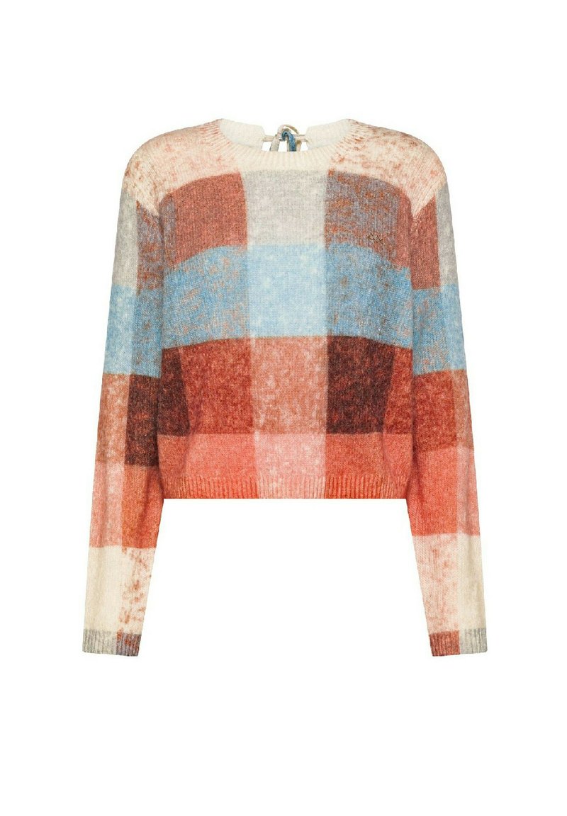Maglione morbido a maglia con grandi blocchi a scacchi in tonalità di arancione, rosso, blu e beige, con maniche lunghe e scollatura rotonda.