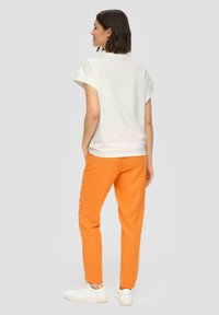 s.Oliver Print T-shirt - ecru