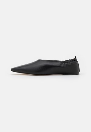 POINTY SQUARE - Mocassins - black