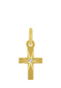 Ciondolo a forma di croce in oro con un motivo inciso a raggi e una piccola pietra preziosa centrale trasparente, attaccato a un anello dorato per una collana.