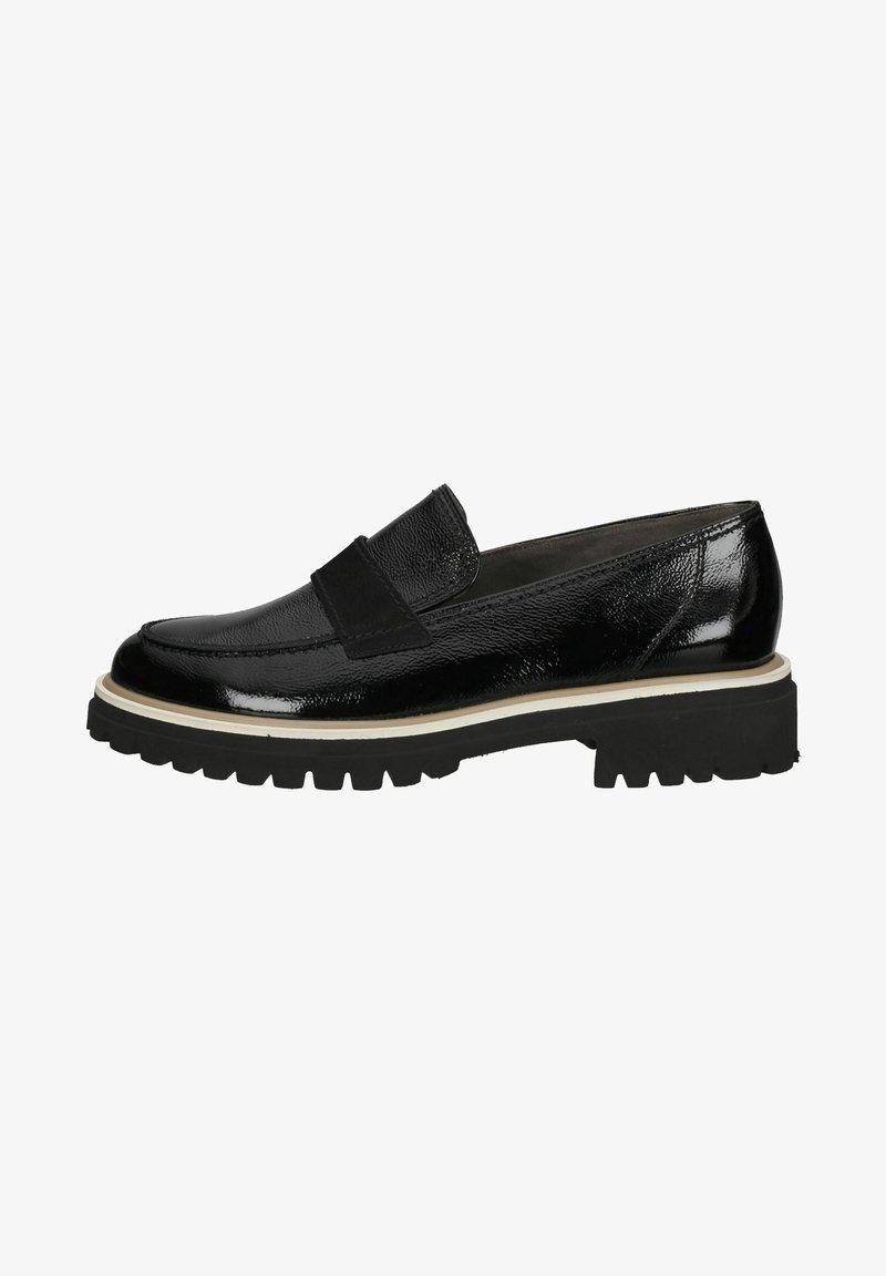 Mocassins en cuir noir à finition brillante, avec une lanière frontale, une semelle en caoutchouc noire épaisse et une ligne accentuée blanche autour de la semelle.