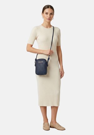 Gian Marco Venturi, GIAN MARCO VENTURI CROSSBODY BAG - Sac bandoulière - ivone