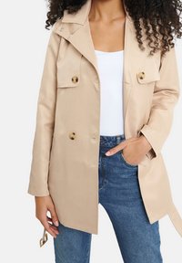 Threadbare Trenssi - stone
