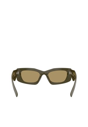 Occhiali da sole rettangolari verde oliva con montatura spessa e lenti marrone sfumate, mostrati frontalmente su sfondo bianco.