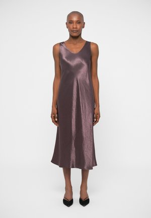 TALETE - Freizeitkleid - bordeaux