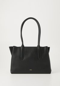 Επιλέχθηκε, nero