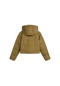 Giacca puffer verde oliva cropped con cappuccio, caratterizzata da un design a cuciture orizzontali e dettagli di cucitura sul retro.