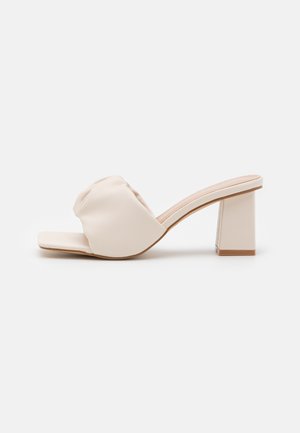 Mules de tacón - off-white