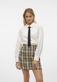 SOMETHINGNEW Blusa com botões - bright white