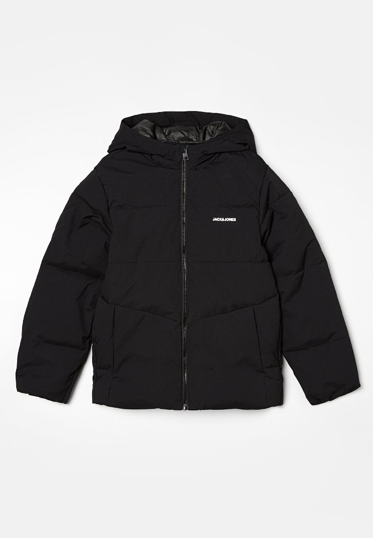 Schwarze Pufferjacke mit Kapuze, Vorderreißverschluss und Logodetail. Texturiertes Material mit gepolsterten Elementen und Seitentaschen.