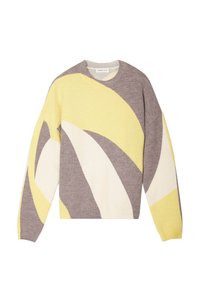 Pull en tricot avec un col rond, présentant de grands motifs abstraits jaunes et gris sur un fond crème. Manches longues et texture douce.